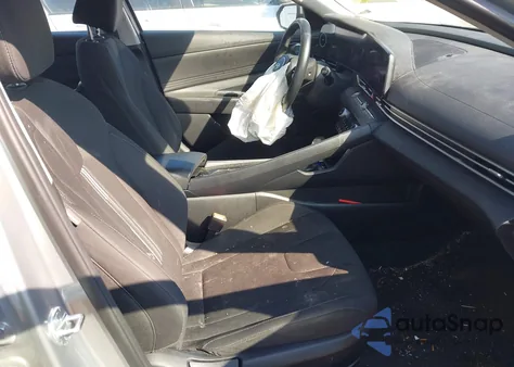 2023 Hyundai Elantra Sel z USA, uszkodzony, nr VIN 5NPLS4AG6PH097518